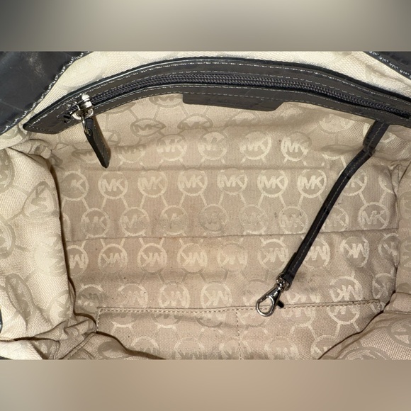 Michael Kors Hamilton gray crocodile embossed shoulder satchel purse - Picture 12 of 16